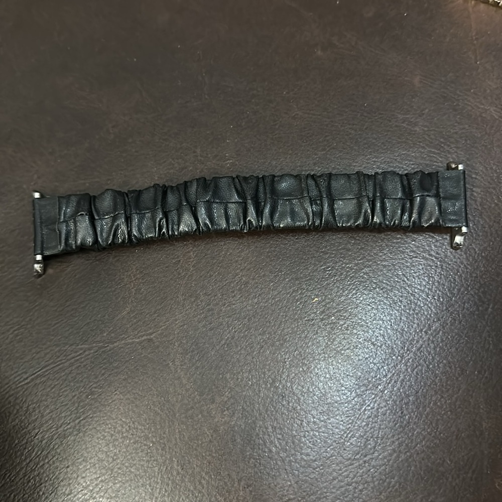 Apple IWATCH BAND - Picture 2 of 2